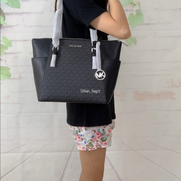 Michael Kors Charlotte Large Top Zip Tote - Picture 2 of 9